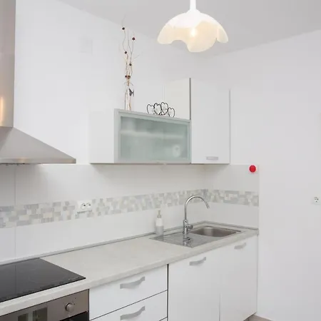 Seaside House For Families With Children Zrnovska Banja, Korcula - 20618 Дом отдыха