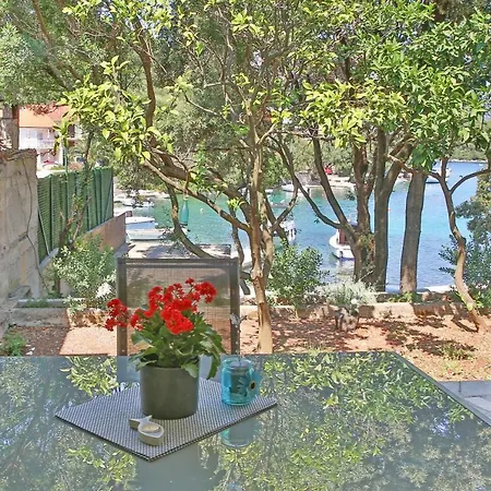 Holiday home Seaside House For Families With Children Zrnovska Banja, Korcula - 20618 *