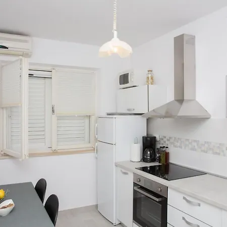 Seaside House For Families With Children Zrnovska Banja, Korcula - 20618 *