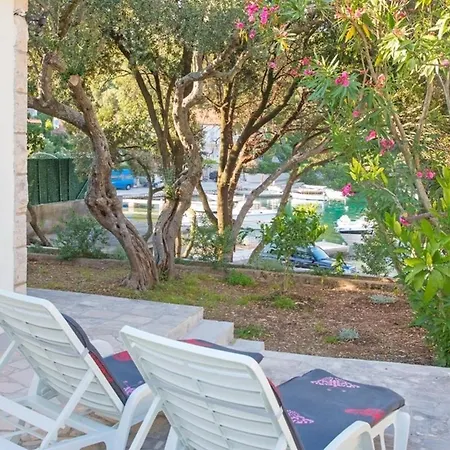 Seaside House For Families With Children Zrnovska Banja, Korcula - 20618 Zrnovo