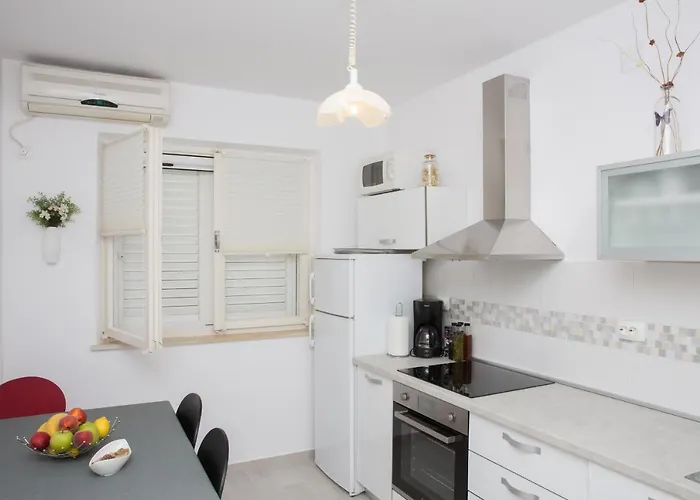 Seaside House For Families With Children Zrnovska Banja, Korcula - 20618 *